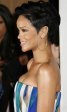 64. Размер сисек Rihanna фото